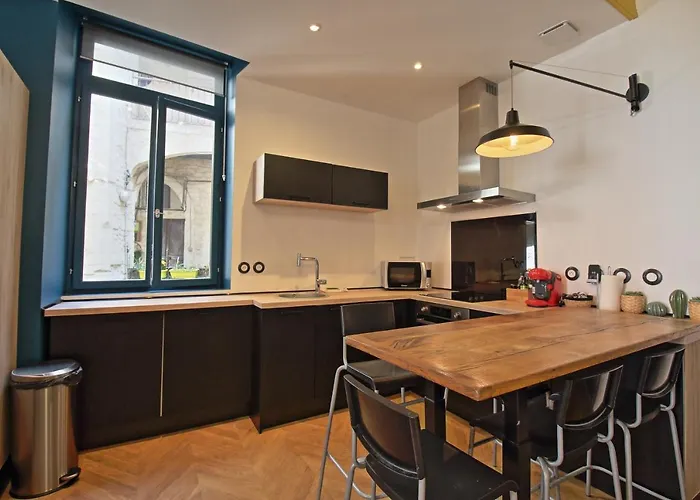 Le Sensas - Climatisation Et Centre Appartement *